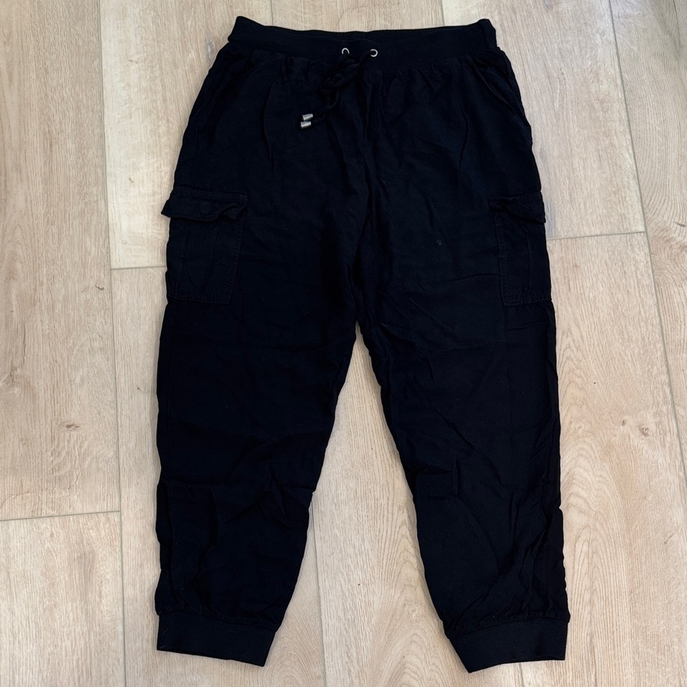 Splendid Black Pull On Cropped Cargo Pants size Small